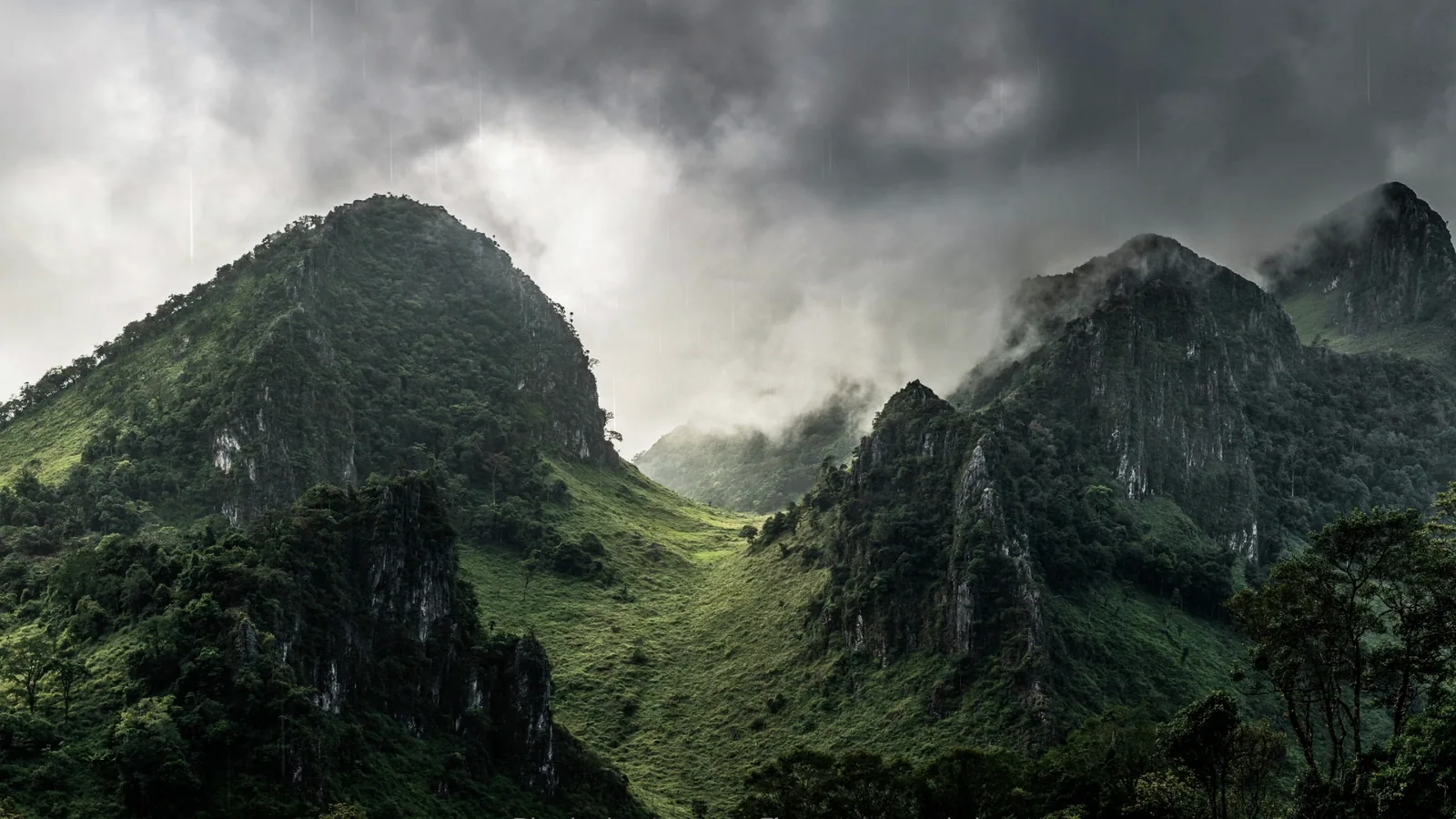 Nord Mountain Valley wallpaper preview